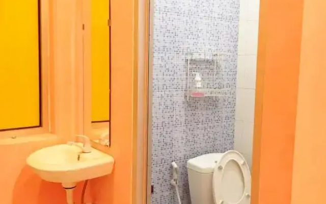 RoomZ Budget Residence