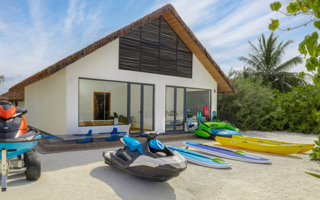 NOOE Maldives Kunaavashi Hotel