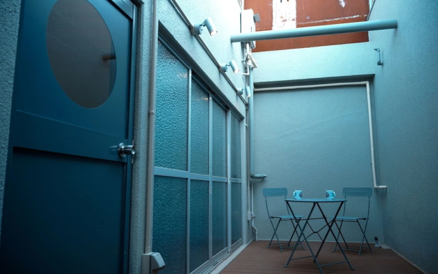 RED SUBMARINE - Hostel
