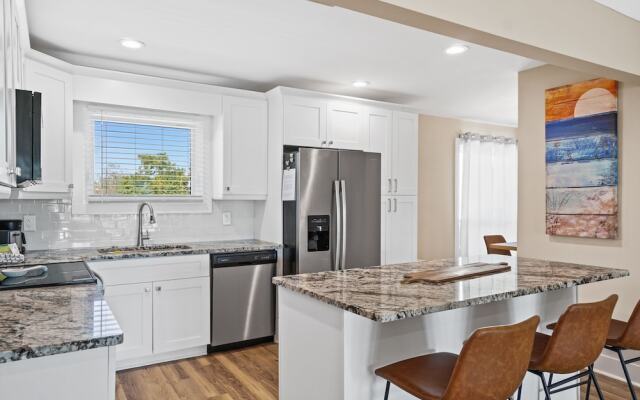 Bay Point Golf Villas by PHG