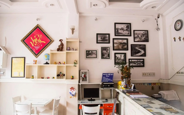 Ken's Backpackers Hotel