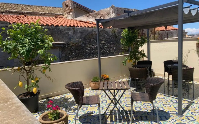 The Charme Ares- Bed and Breakfast