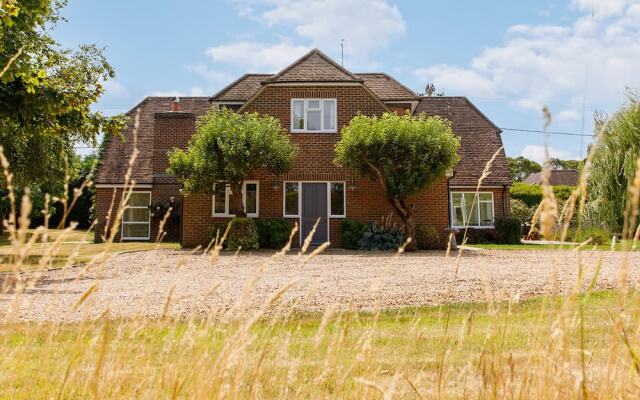 Secluded Rural Retreat Close to Beach - Sleeps 12