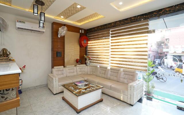 Capital O 10842 Hotel Anjali Mahal