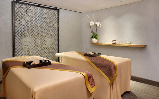 Grand Mercure Bali Seminyak Hotel