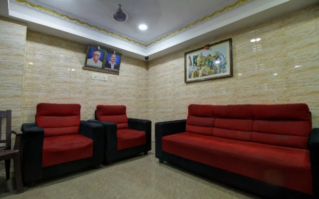 Sri Jayaram Lodge by OYO Rooms