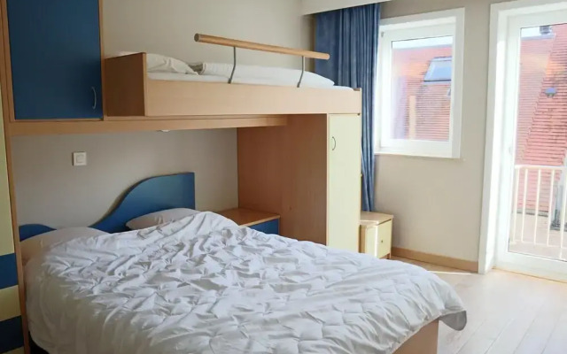 Apartment in Nieuwpoort With Garden