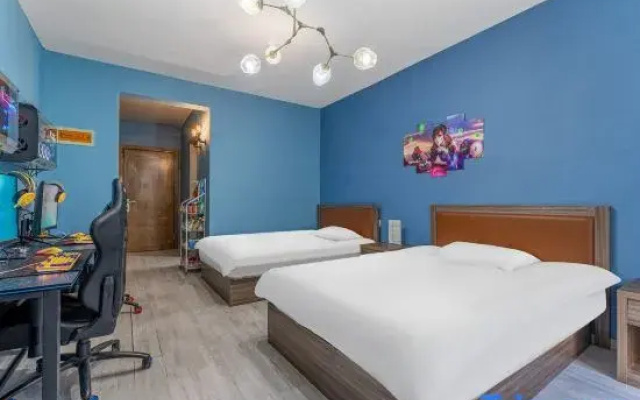 Qingxi Heju E-Sports B&B