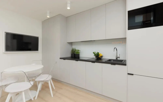 Emilii Plater Apartment by Renters