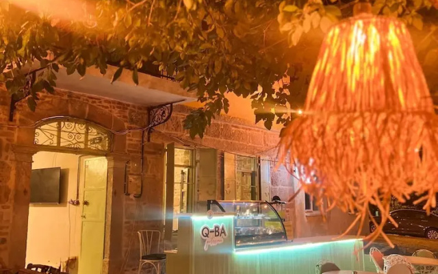Asclepius Boutique Hotel & Cafe