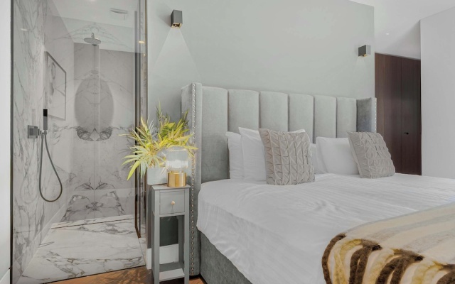 The Story Apartment - Soho - By Frankie
