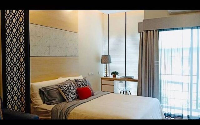 Siri Condo by Tophomerent