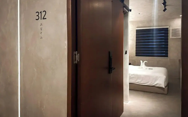 Yamato Hostel