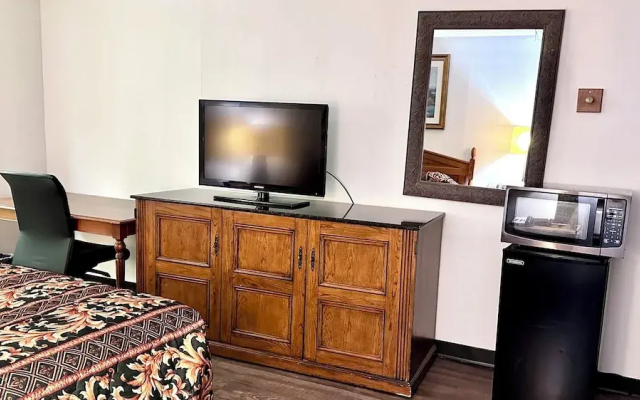 Executive Inn