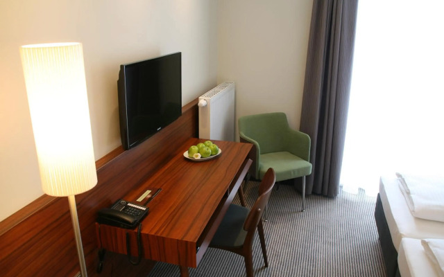 Augusten Hotel