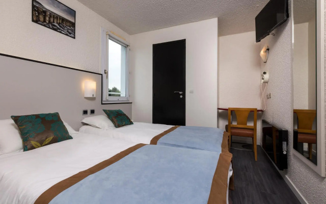 Initial by Balladins St Quentin/Gauchy