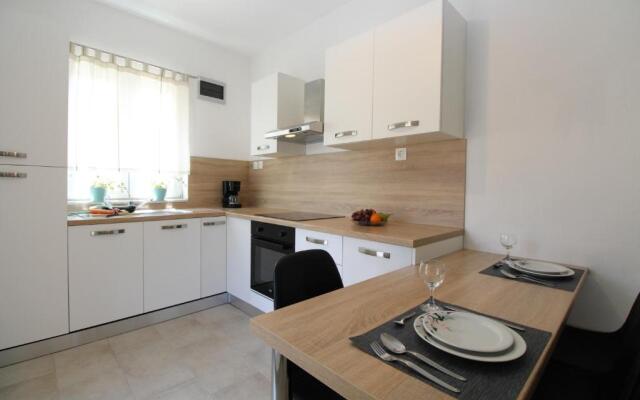 Apartment Padulj 1365