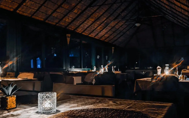 Baluleni Safari Lodge