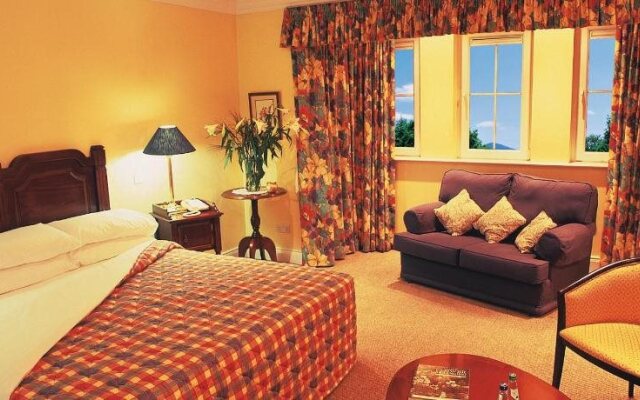 Killarney Lodge