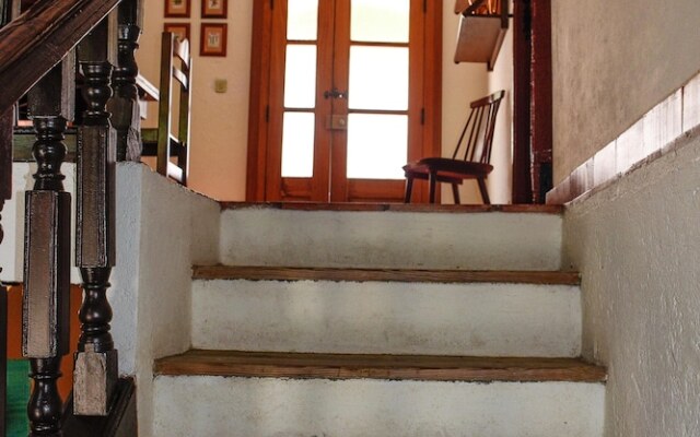 House With 3 Bedrooms in Porto de Mós, With Wonderful Mountain View, P