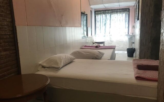 Good Luck Guest House