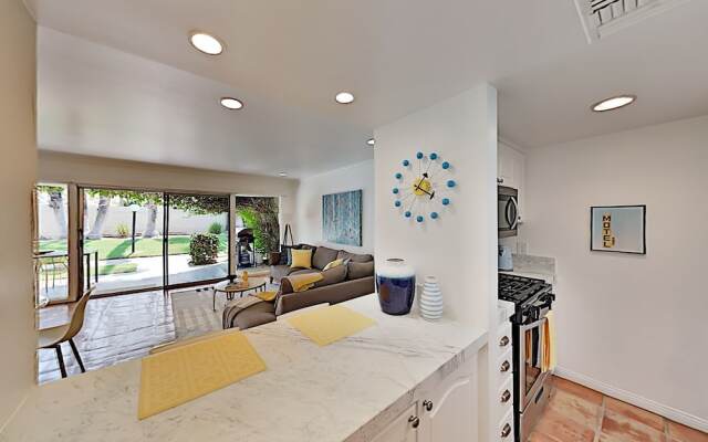 1881ar31 2 Bedroom Condo