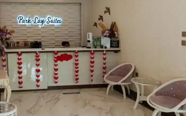 RedDoorz Plus Park-Lay Suites Kidapawan City