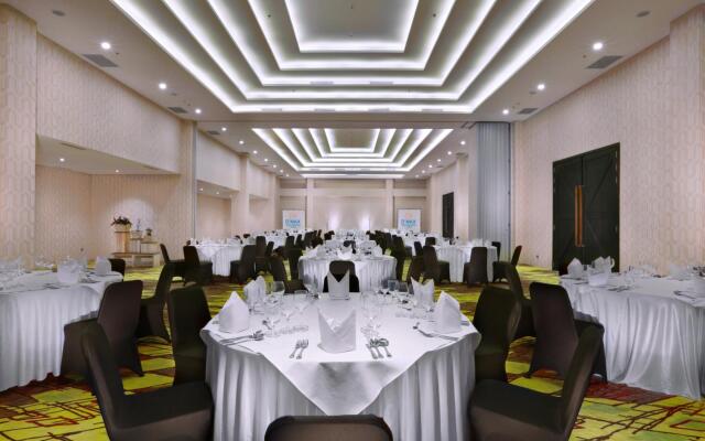 D'MAX Hotel & Convention Lombok