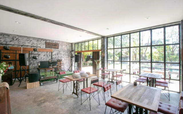 OYO 75374 Baan Rak Mai