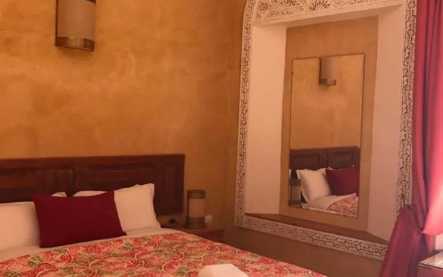 Riad Au " 20 jasmins & Spa "