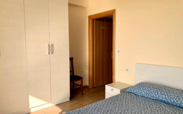 Lovely 1-bdr rental unit in front of Casa Italia