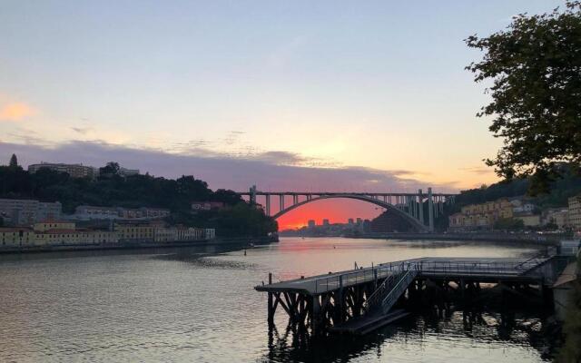 14º Esquadra — Cais das Pedras Guest House