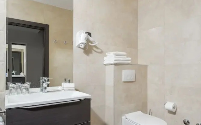 Sea View Luxury Rooms Seven of Nine