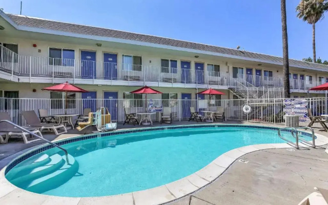 Motel 6 Pleasanton, CA