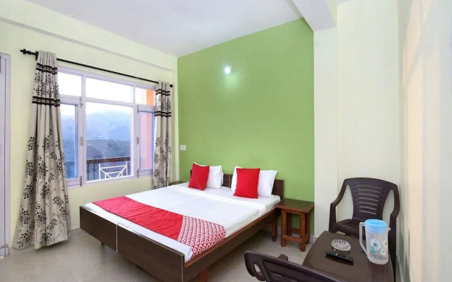 Ekant Homestay by OYO Rooms