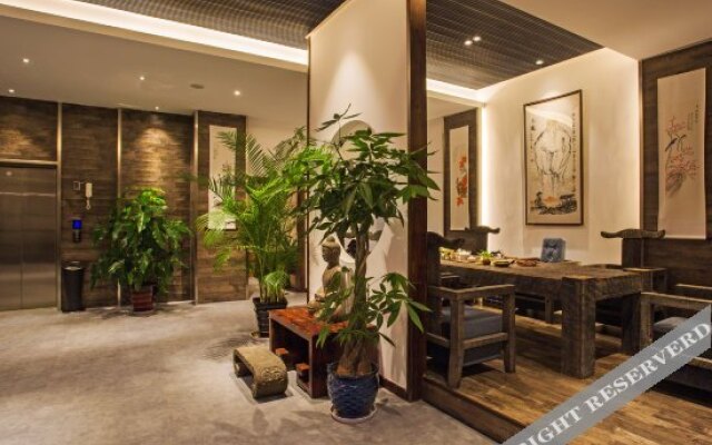 Yikongjian Theme Hotel