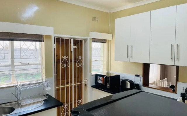 Immaculate Home in Avondale West - 2166