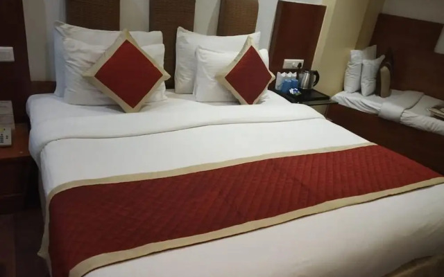 Hotel White House Residency By GRB