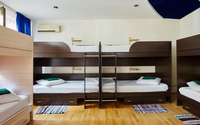 Adlerson Hostel