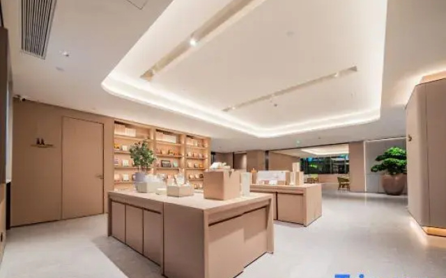Ji Hotel (Chengdu High-tech Huirong International Plaza)