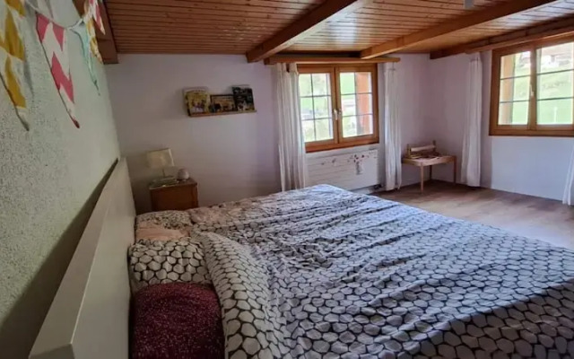 Alpine Chalet With Mountain Views & Tranquillity
