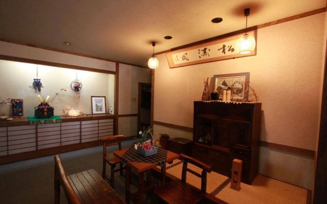 Nozawaonsen Azegamikan