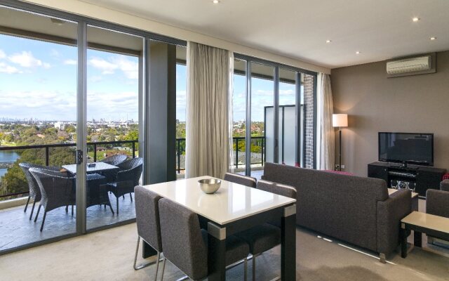 Meriton Serviced Apartments Parramatta