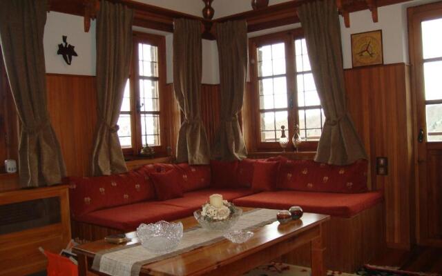 Frixos House