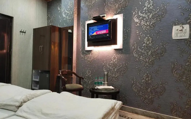 Hotel Shivratri Guest House