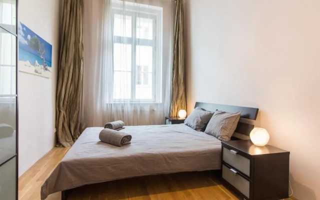 Lesser Town Apartment