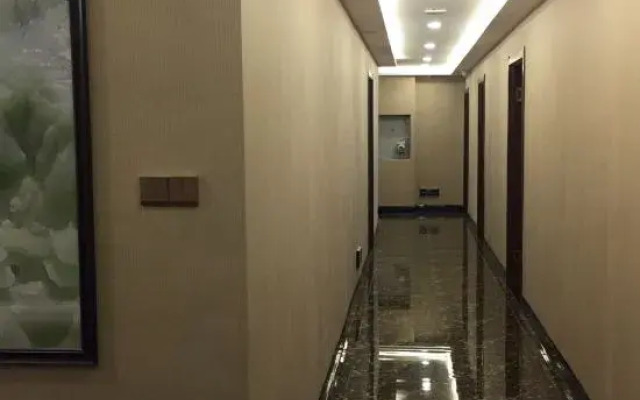 Yida Hotel (Changbai Mountain West Slope Tourist Transfer Center)