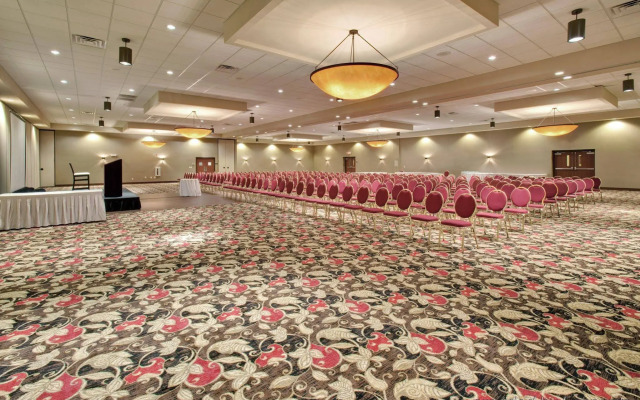 Crowne Plaza Milwaukee South by IHG