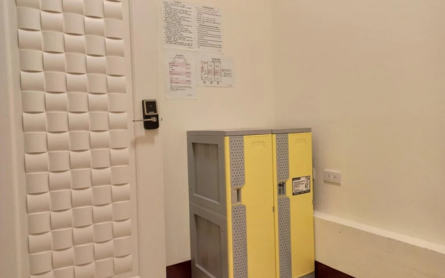 Backpack Home 497 - Hostel
