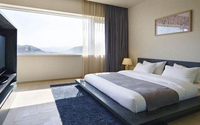 The Suites Hotel Gyeongju